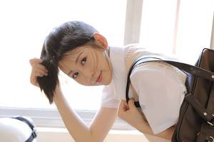 叫爹叫妈、暗语黑话、剧本演绎 老人陷入“私域直播间”骗局