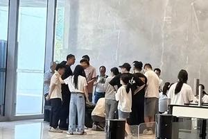 老人沉迷"健康直播"买药酒：医生查无此人 产品涉嫌夸大疗效