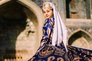 内蒙古将提级调查6名学生溺亡：中金内蒙矿业删