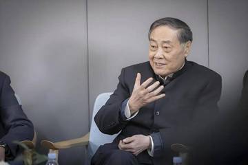 娃哈宗馥莉被起诉：3名原告自称是同父异母弟妹 更多细节披露