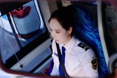 男子称加多宝里喝出异物：黑褐色的、软软的、看