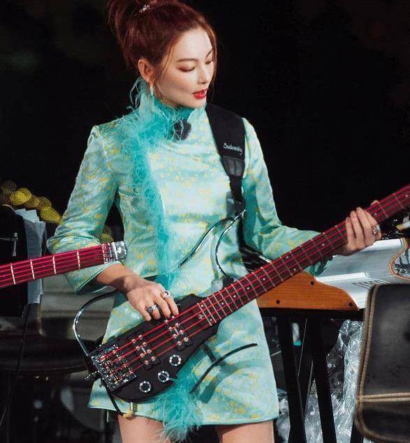 原创张雨绮的微胖身材有多绝?