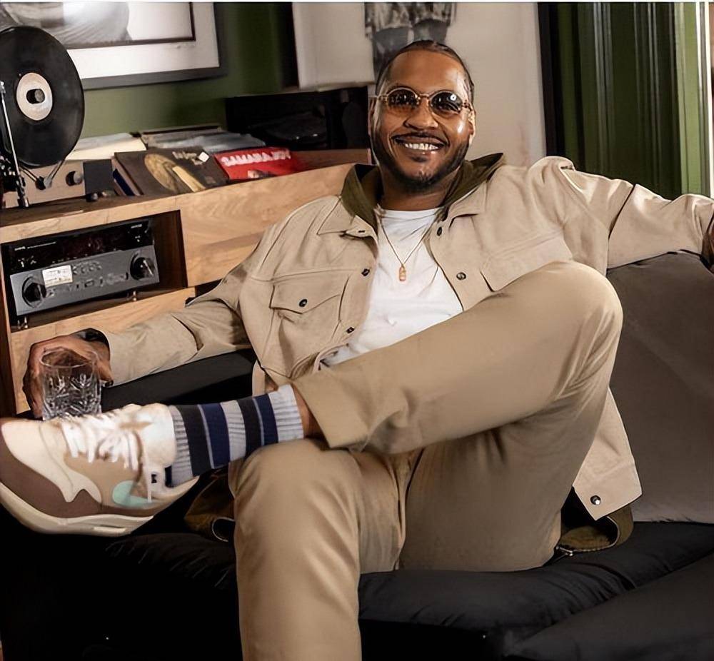 遗憾退役一年的安东尼,现状如何?生涯赚了多少钱呢?