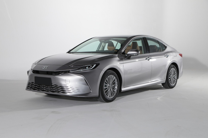 换代凯美瑞预售,混动顶配卖20万,捍卫b级销冠?_搜狐汽车_搜狐网