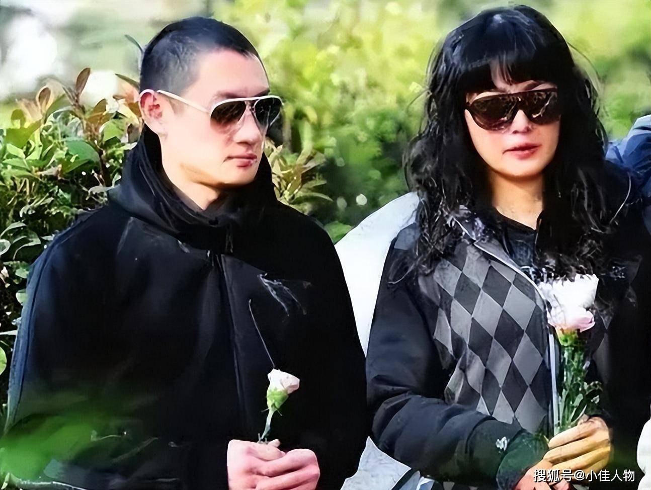 错爱黄晓明,和"京城四少"汪雨一见倾心,却红颜薄命穿婚纱下葬_李钰