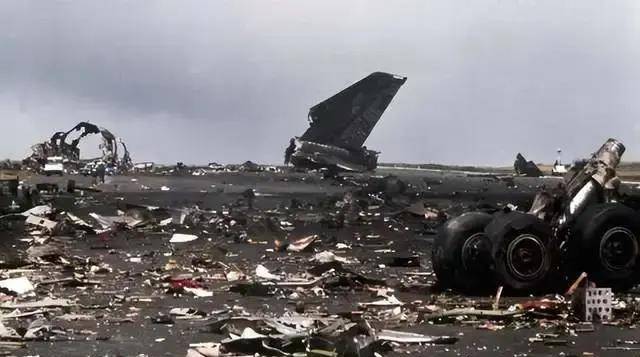 飛機撞山墜毀,乘客遺體全部消失,技術員從黑匣子找到真相_空難_事故