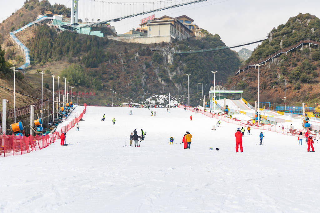 高山滑雪,泡溫泉,樂享貴州冬之旅_滑雪場_景區_長征