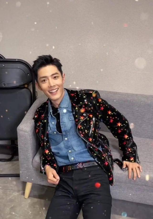 工作室替肖战挽尊,换装花絮释出状态轻松,无意曝出了下个行程_营业