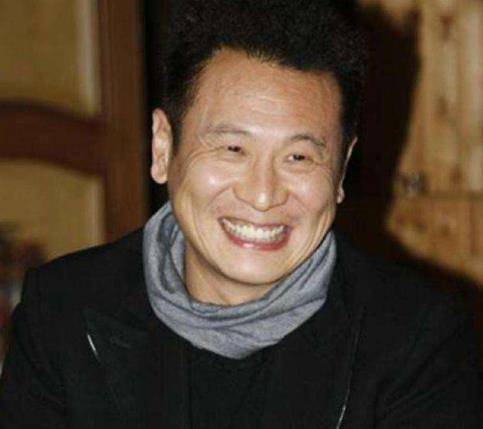 2003年,一部名为《粉红女郎》的轻喜剧红遍大江南北.