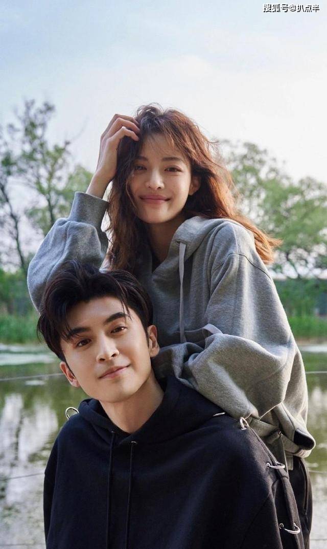 金晨疑似恋上胡夏:贵圈三代"集邮女星"已走上不同人生,谁赢了_绯闻