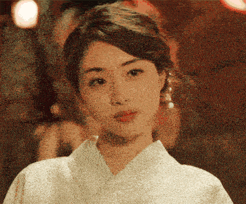 仔细想想,石原里美今年也已经33岁了,已经开始按照常人的年龄来经营