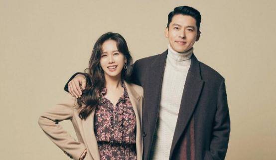 韩星孙艺珍童年照流出,父亲年轻时长相出众,与玄彬犹如一对父子_关系