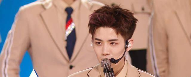 创系列门面:杨超越一枝独秀,任豪何洛洛难分伯仲,《创4》5选1_王艺瑾