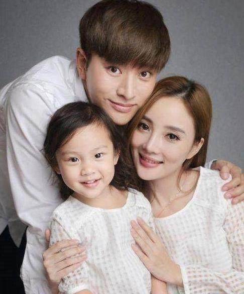 李小璐方终于发声维权,这一次是为了女儿甜馨,多数网友表示支持_声明