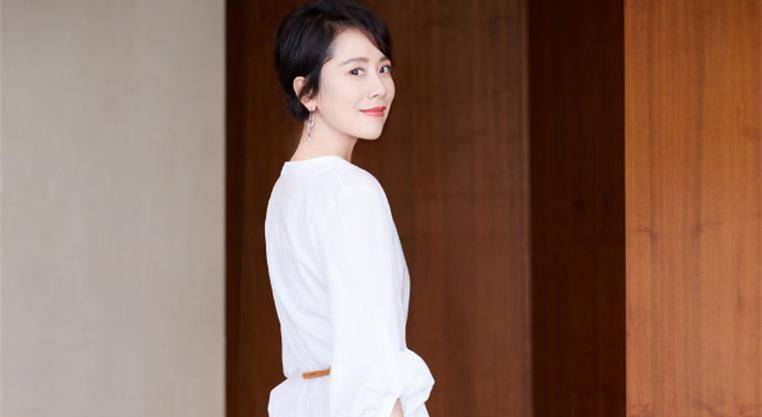 "海清:表示中年女演员无戏可拍后,黄渤更值得学习_角色_机会_电视剧