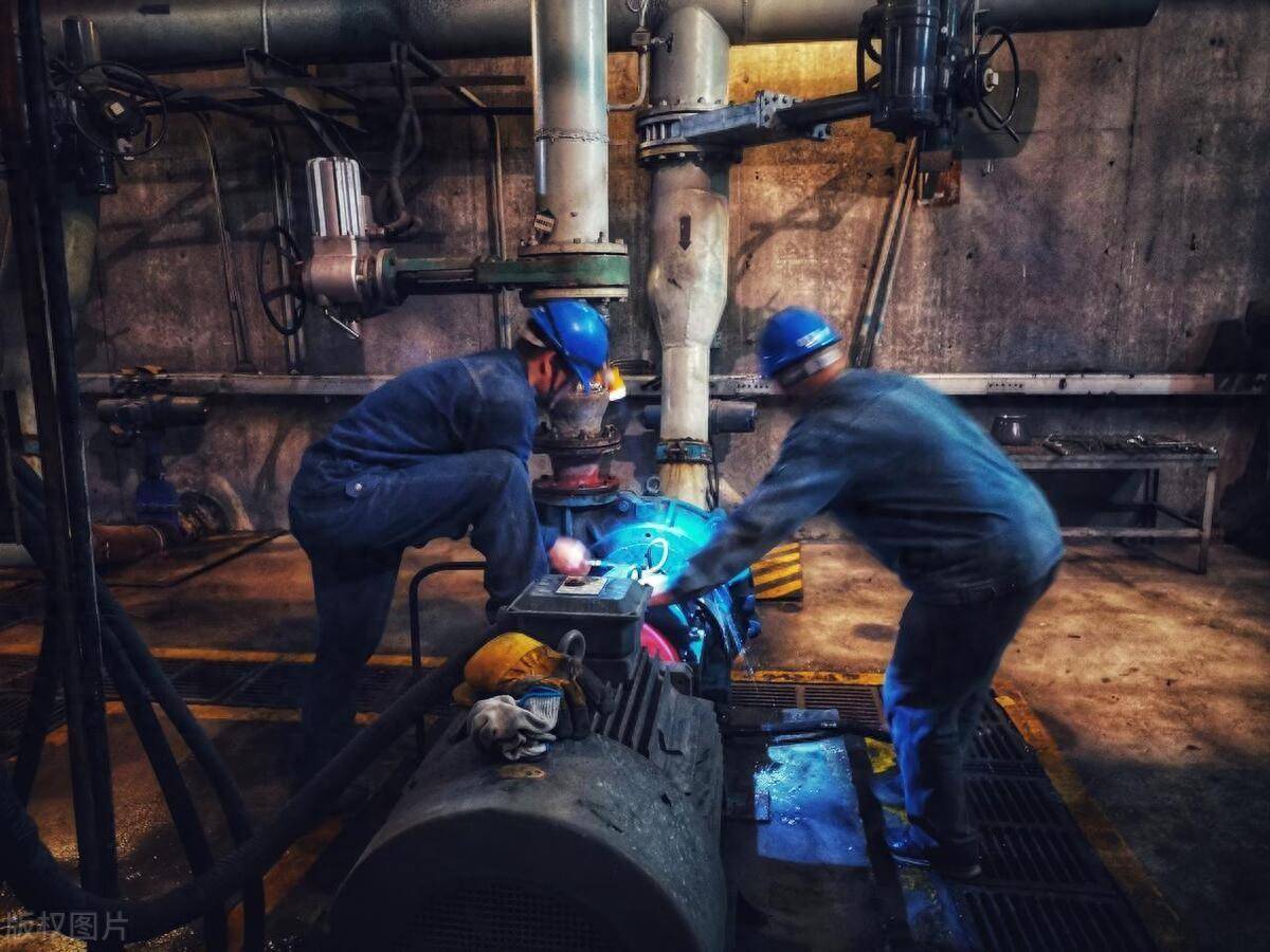 锅炉操作工怎么考?有什么要求?行业前景如何?_相关_工作_证书