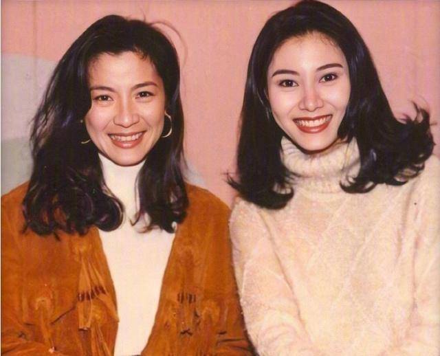 49岁李嘉欣过生日,黎姿开心现身,亲自为李嘉欣拍摄许愿照片_明星_岁月