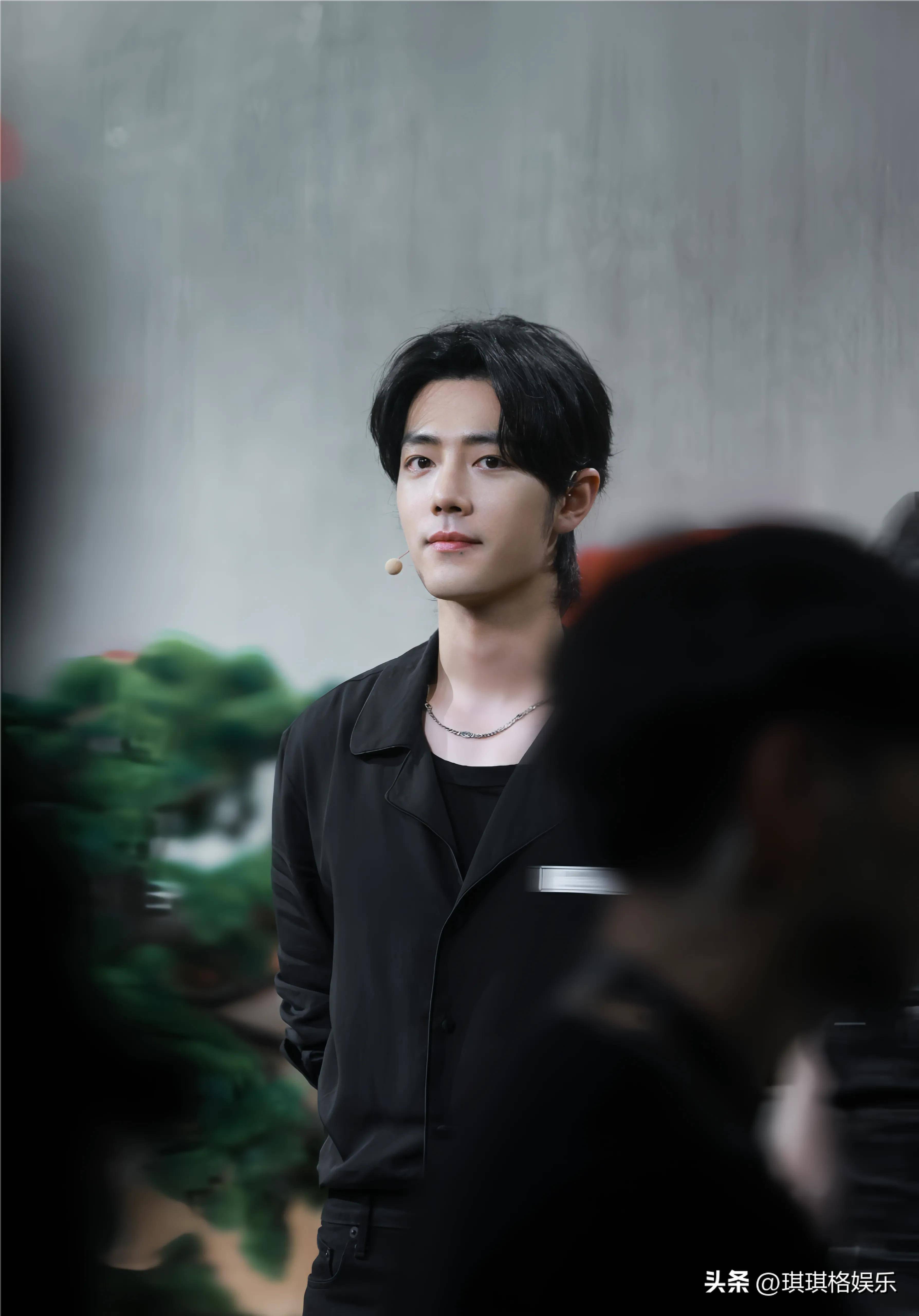 娱乐瓜:肖战迪丽热巴龚俊赵丽颖白鹿杨洋田曦薇秦岚刘宇宁_合作_照片