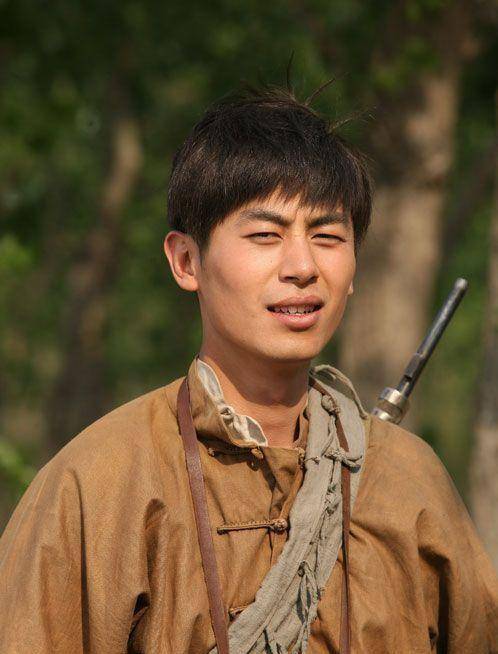 朱亚文:为艺术"献身",娱圈零绯闻的他,是如何征服观众的_马伊琍_刘烨