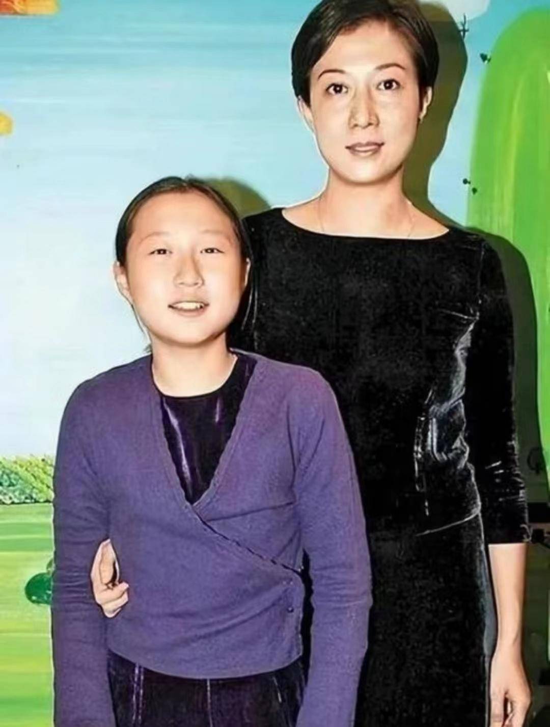 窈窕女神吴绮莉:被成龙分手,与独女反目,孤苦终老,她做错了啥_资源