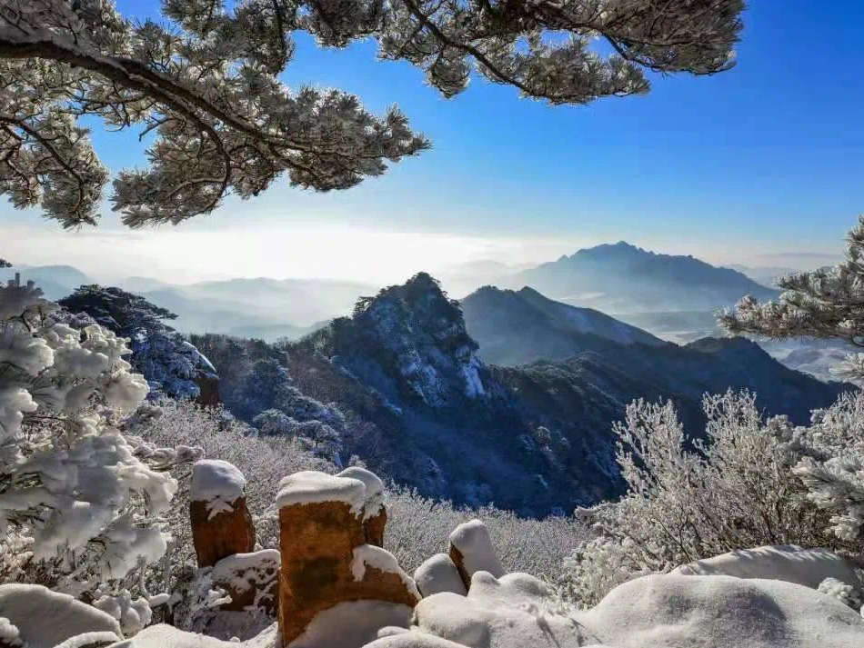 湯崗子溫泉神奇的世界最大玉佛東北明珠——千山到鋼都鞍山站一腳乘坐