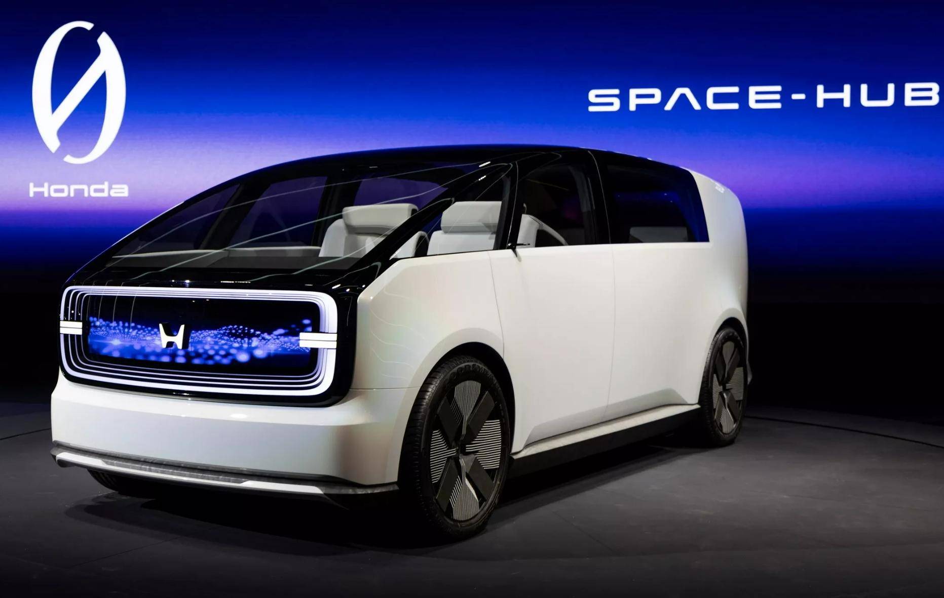 根据图片可以看到,本田space-hub的外观也采用了类似"子弹头"的设计