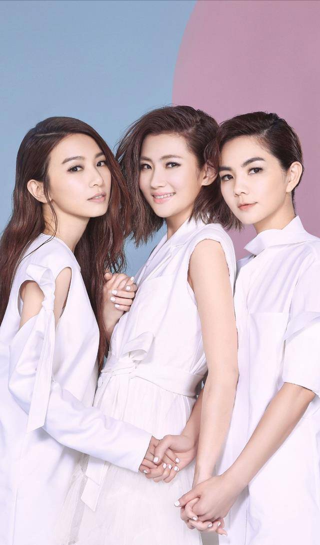 selina任家萱官宣怀孕,可能会结婚但不会登记领证,男友比她小7岁_婚姻