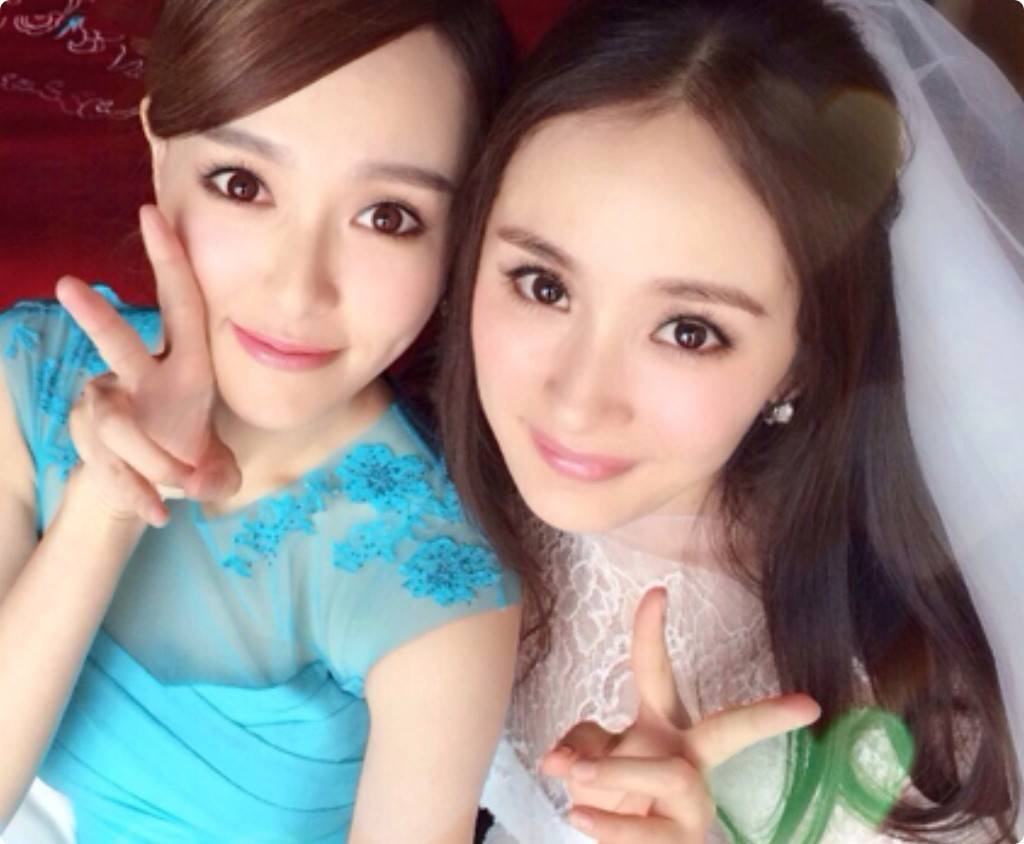 三张合照,把对孙俪的"排挤"体现得淋漓尽致_杨幂_刘诗诗_活动