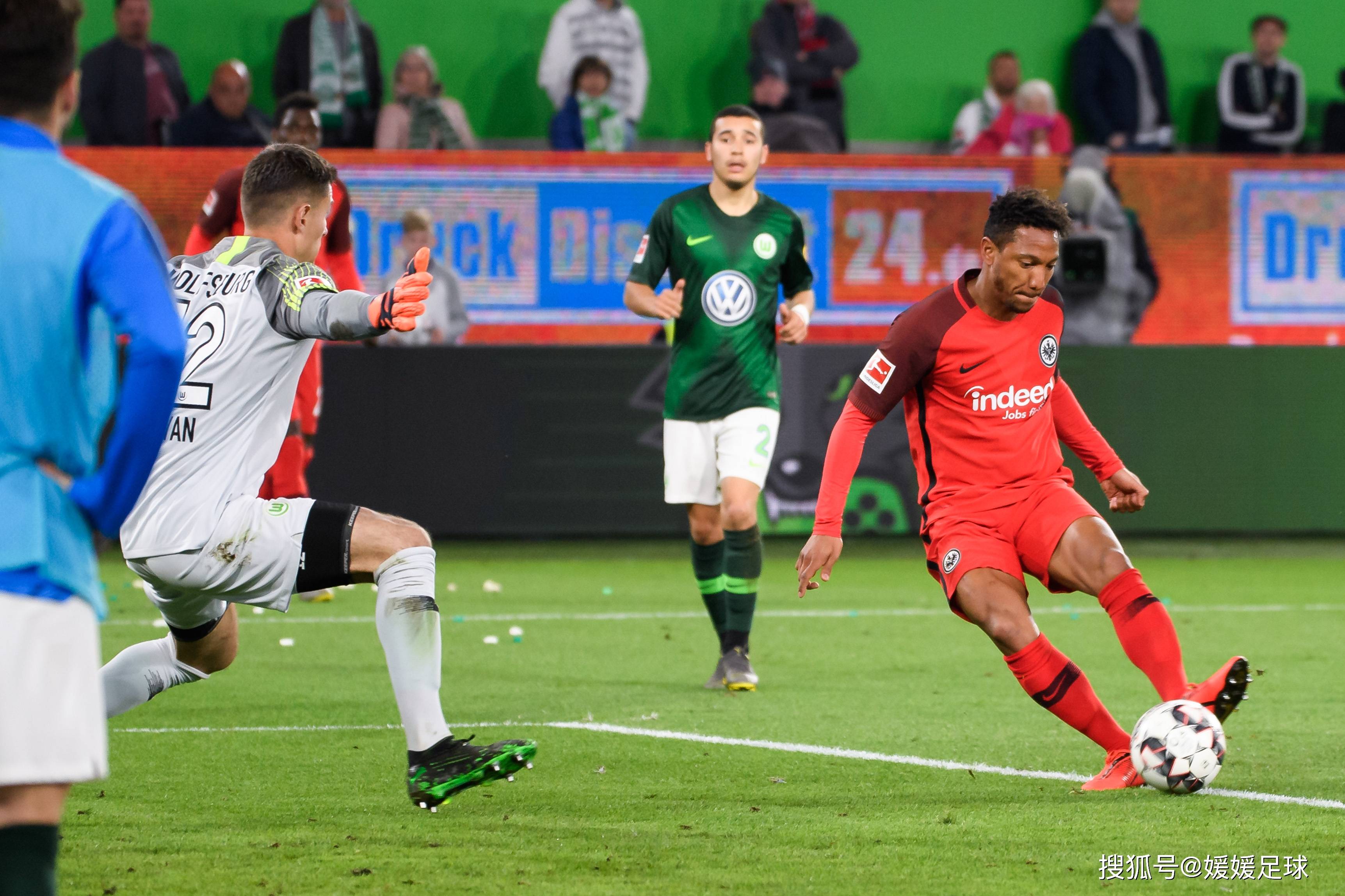 今日足球:奥格斯堡vs勒沃库森 莱比锡红牛vs法兰克福_比赛_联赛_成绩