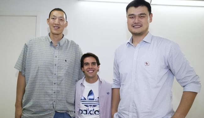 看了这10张照片 你就能明白_卡卡_华莱士_詹姆斯