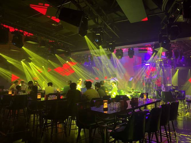 ktv点歌设备大揭秘:如何挑选一台让你唱得更嗨的点歌系统!