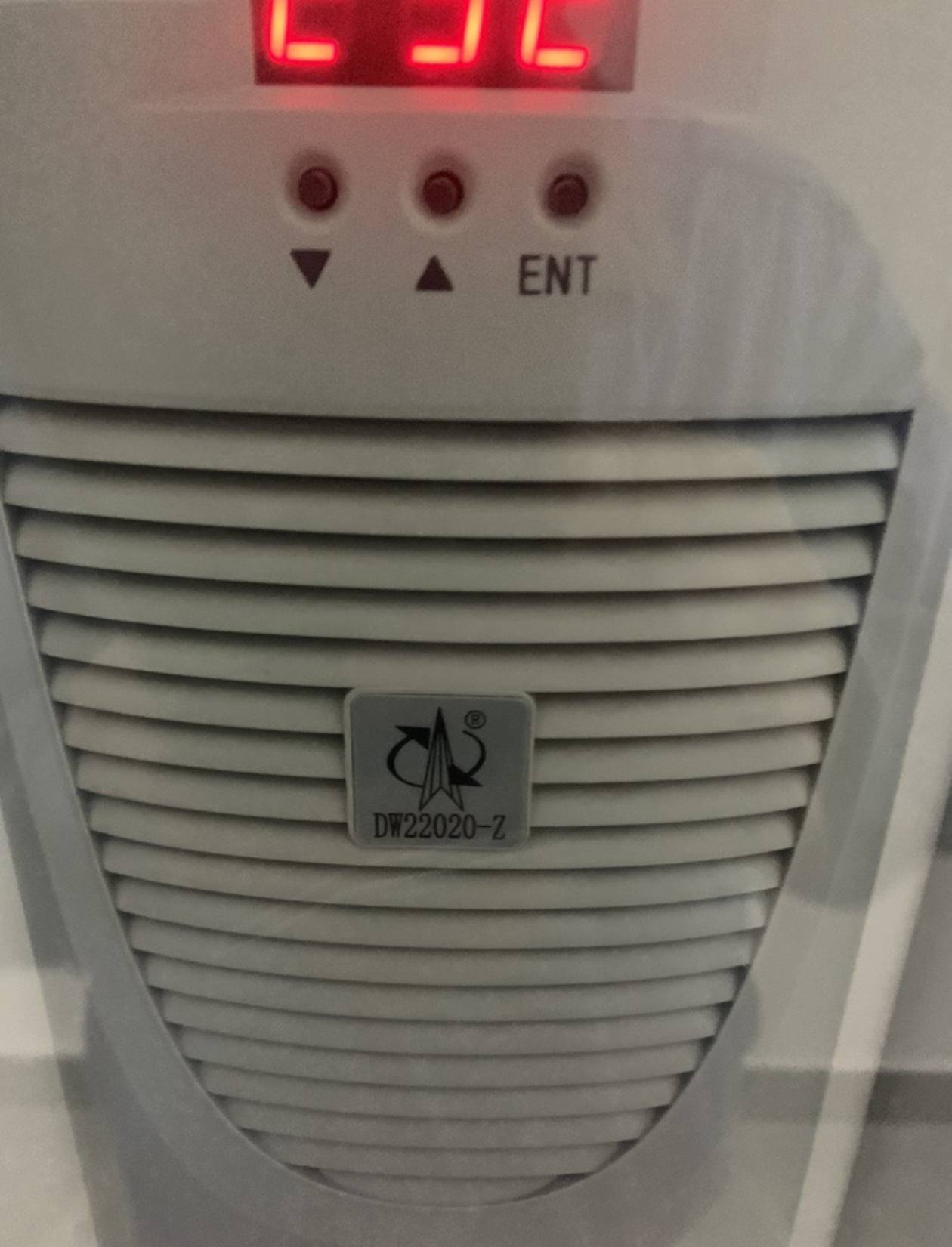 bgjk220-3整流液晶监控模块:技术领先,应用广泛_设备_运行_电源