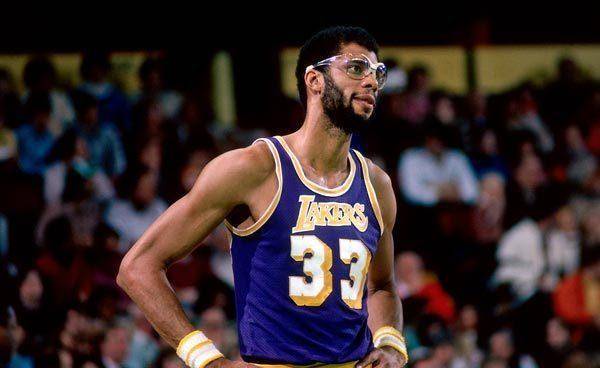 就在今天,贾巴尔保持36年的纪录,被詹姆斯打破了_湖人_雷霆_助攻