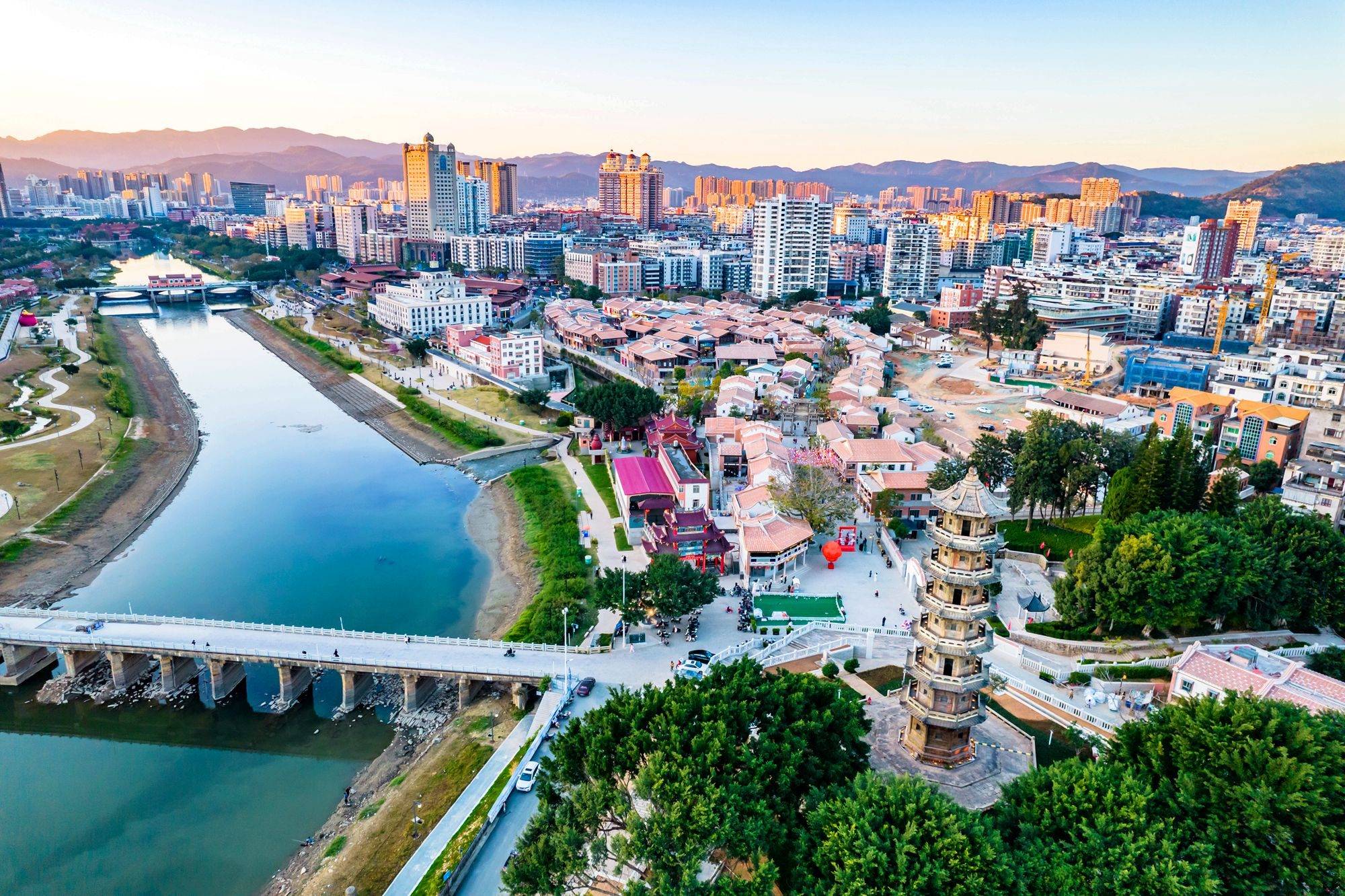 福清有一条利桥古街,充满特色的文化街区,成为了一处文旅新地标_瑞云