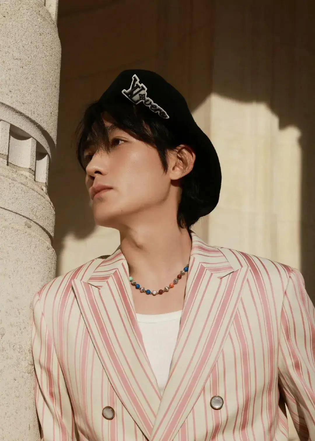 17娱乐瓜:热巴龚俊肖战李现唐嫣罗云熙朱一龙李沁谭松韵田嘉瑞_时尚