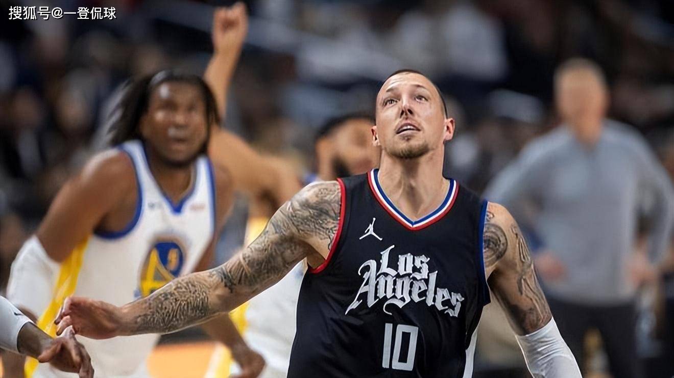 美记曝塔克交易下家,首发中锋或换人,哈登表态长留快船_泰斯_1_nba