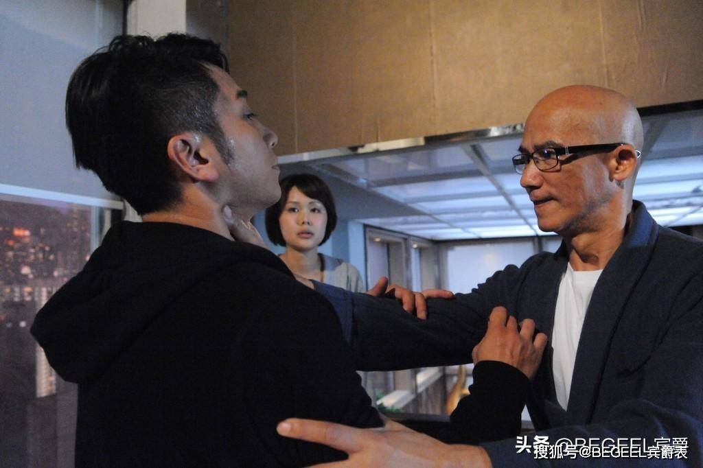 《倩女幽魂ii》中的"左千户"一角印象深刻李子雄与周润发合影李子雄当