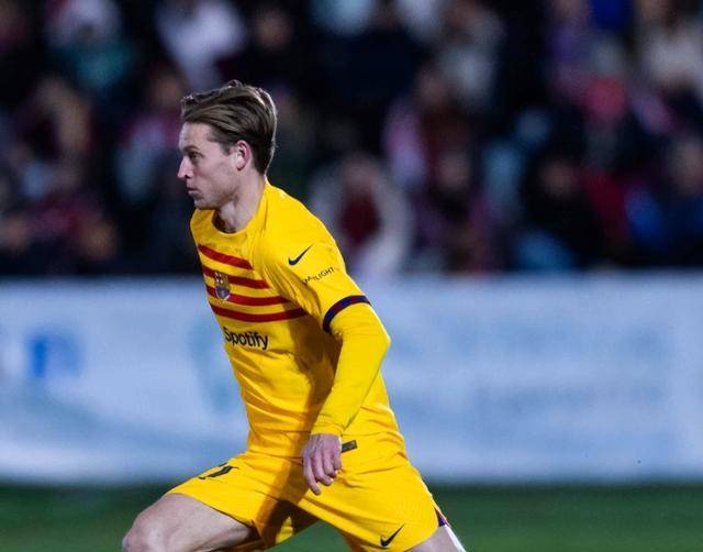 德容_巴塞罗那_加维