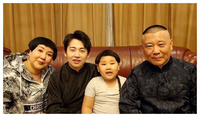 德云社董事长王惠近照曝光,瘦了很多,比之前更有精神,更有气质_郭德纲