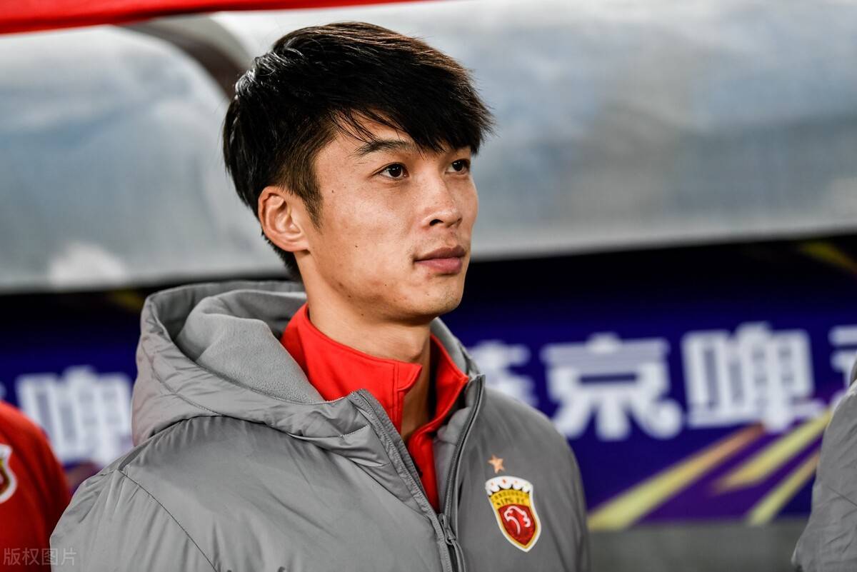 上港正式通知6大主力卷铺盖离队,4人已提前找好新东家_张卫_卡隆_中超