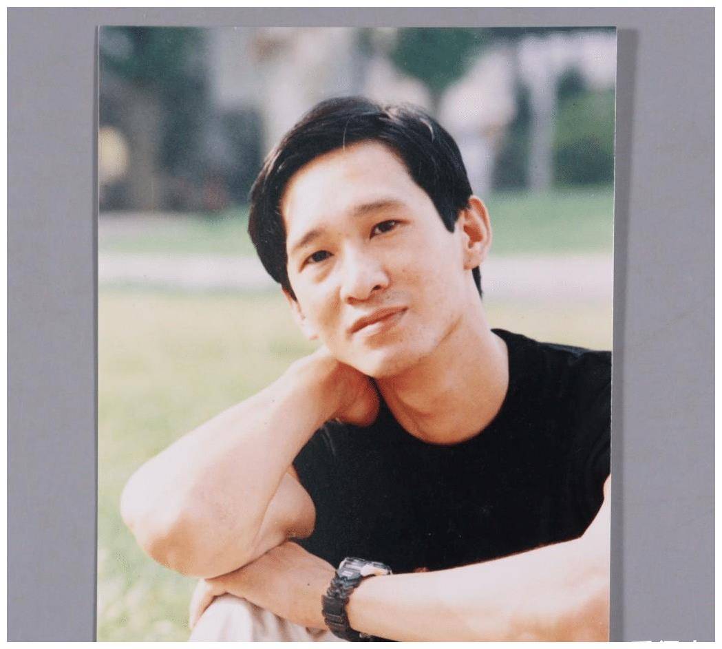 老戏骨王劲松到底怎么了?