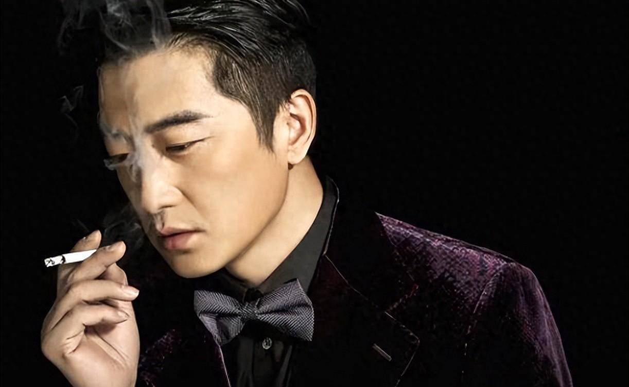 《繁花》邵峰:为娶影后退影三年,成了宠妻狂魔,今53岁颜值大跌_刘欣