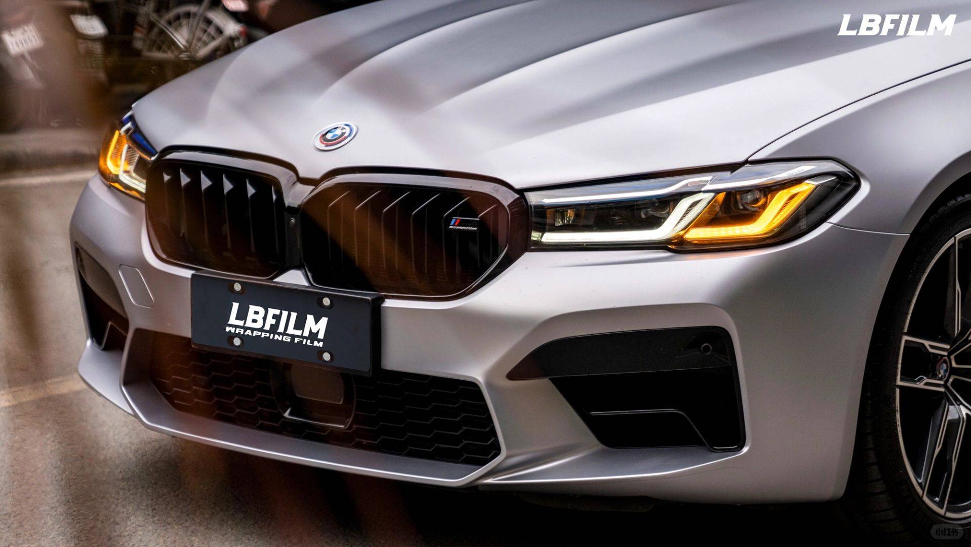 90颜色lb超亚极光银-可以选择这款小众银色系如果不想选择太大众的