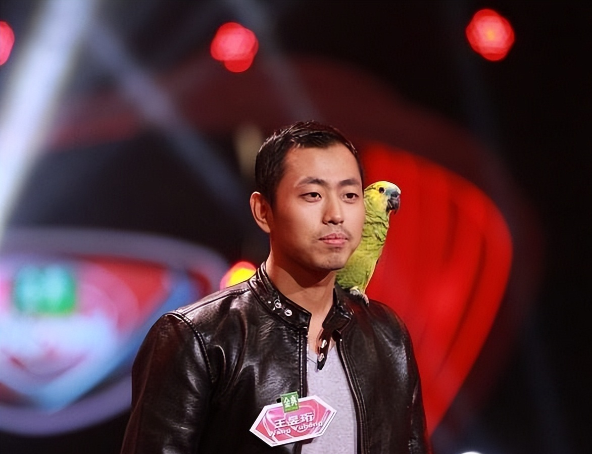 7位选手现状:有人靠卖课为生,水哥的生活令人向往_魔方_贾立平_因为