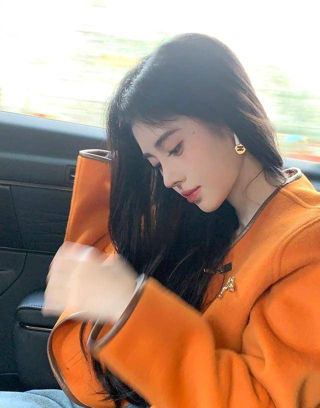 拍照,拍摄角度非常刁钻,四千年美女就是360度无死角_鞠婧祎_身材_比例