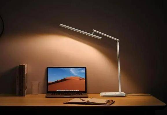 照明灯具品牌前十名哪个好？揭秘教育照明灯具十大排名榜