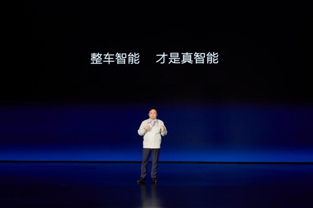 比亚迪智能化亮剑-比亚迪正式迈向智能化新时代