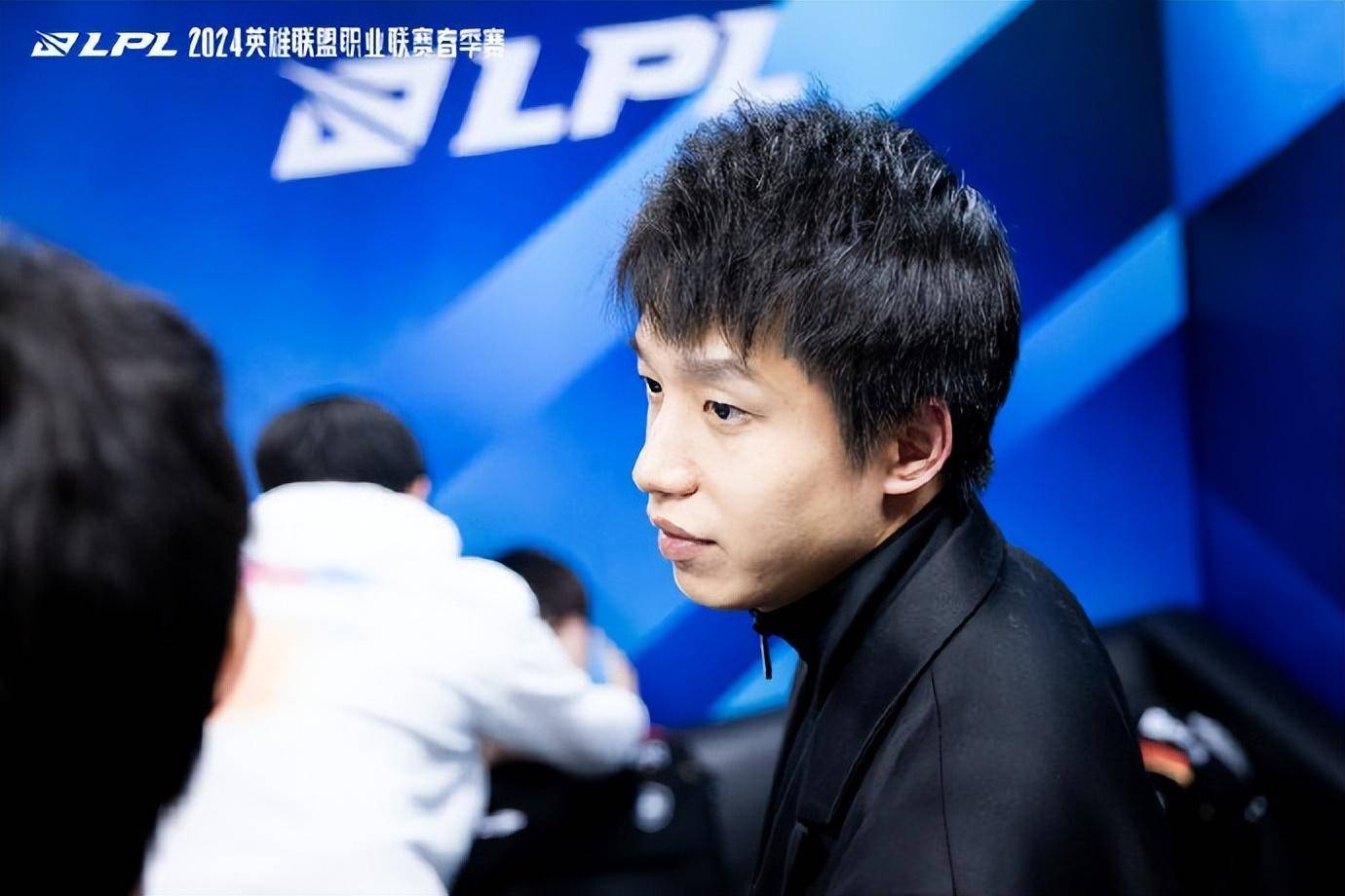 明凯担任edg主教练,率队迎战银河战舰tes!