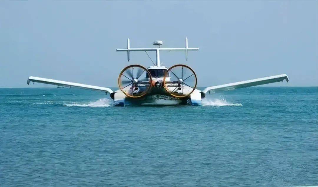 地效翼船的惊人设计!_水面_船体_航行