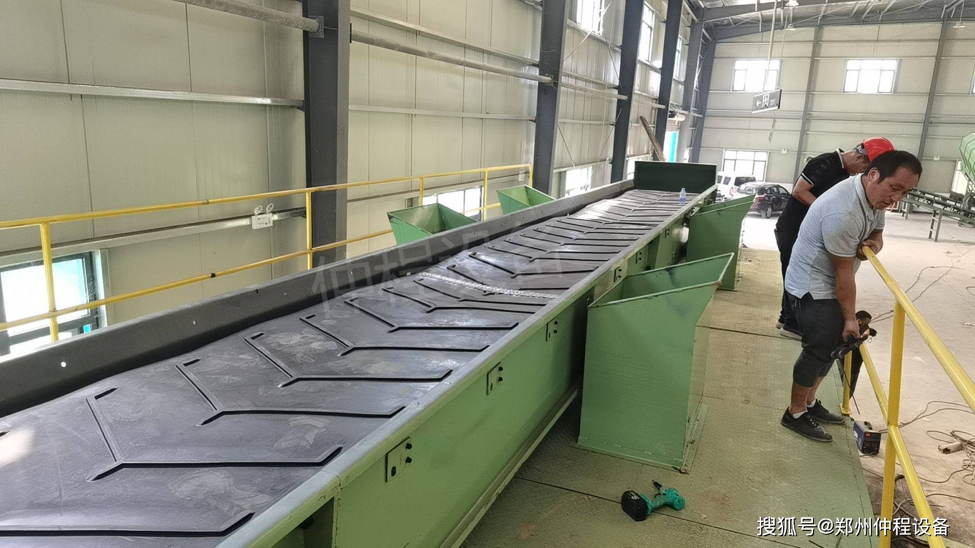 填埋垃圾风选机_进行_分类_物料